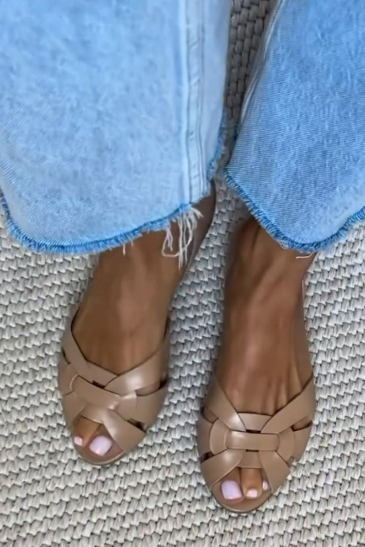 SANDALIAS TEJIDAS CON FIBRAS NATURALES