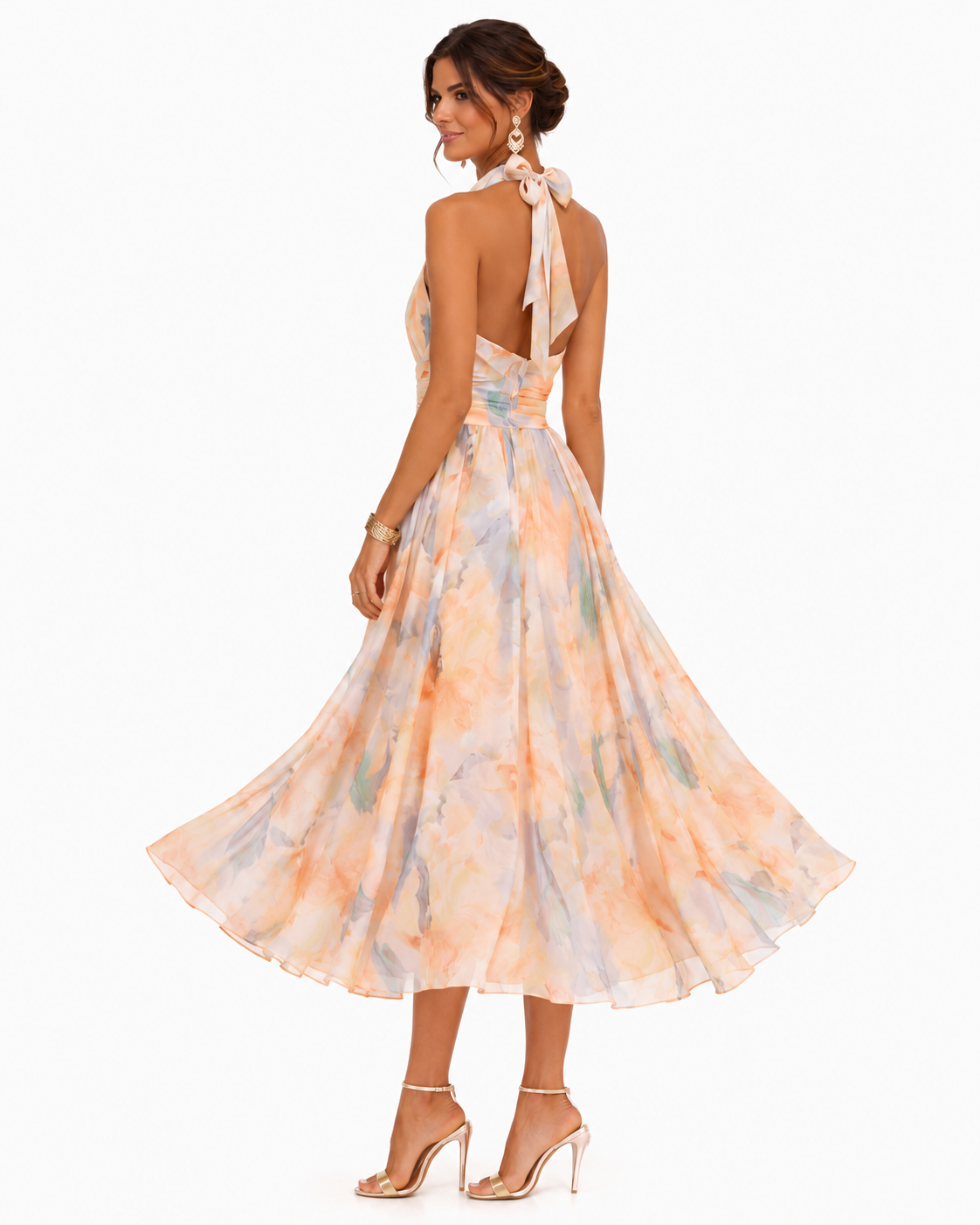 VESTIDO DE SATÉN CON ESTILO HALTER ELEGANCIA ATEMPORAL