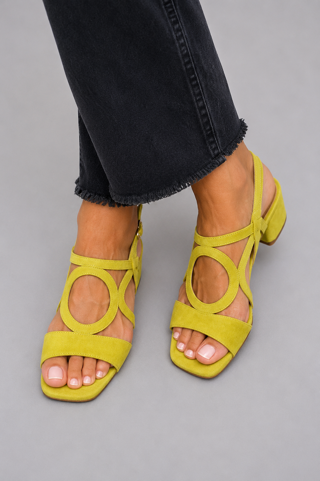 SANDALIAS DE SUJECIÓN ALTA