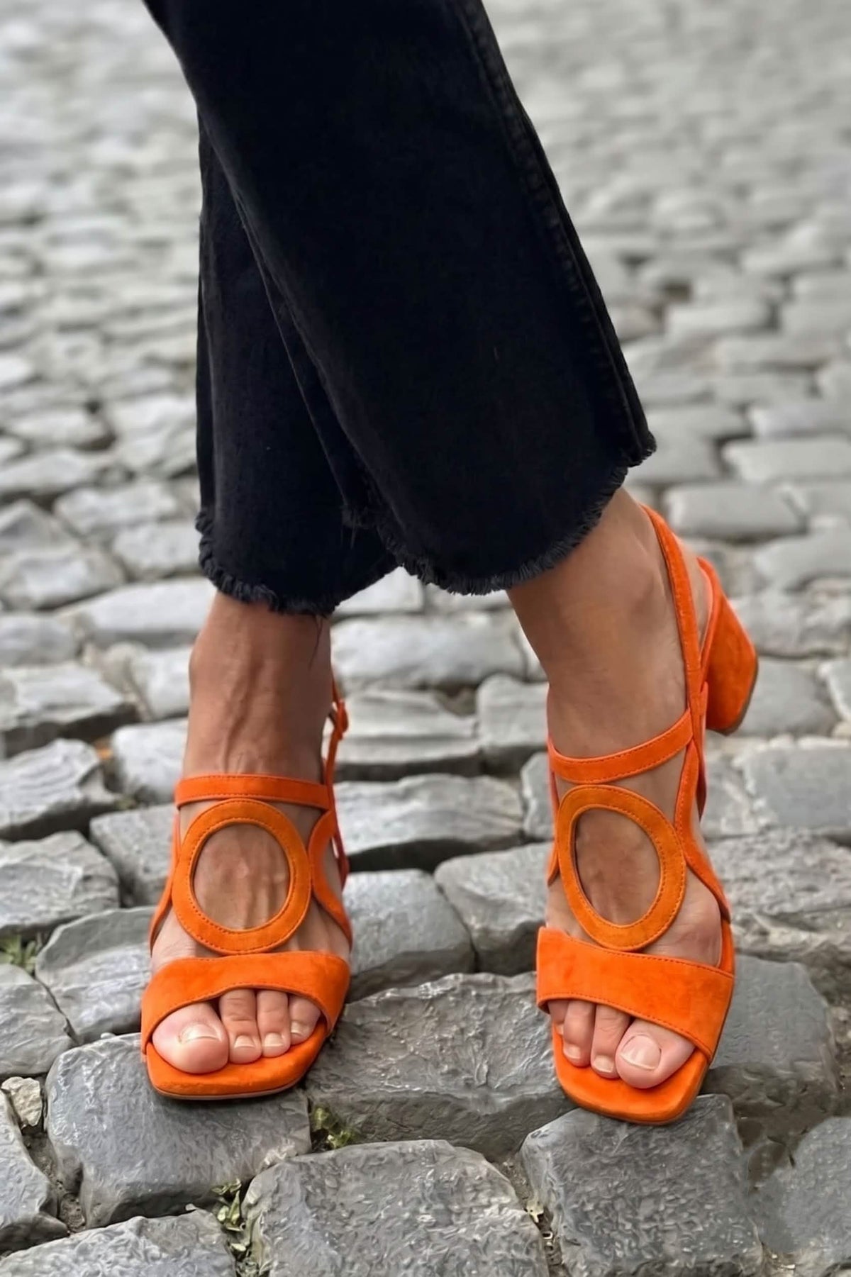 SANDALIAS DE SUJECIÓN ALTA